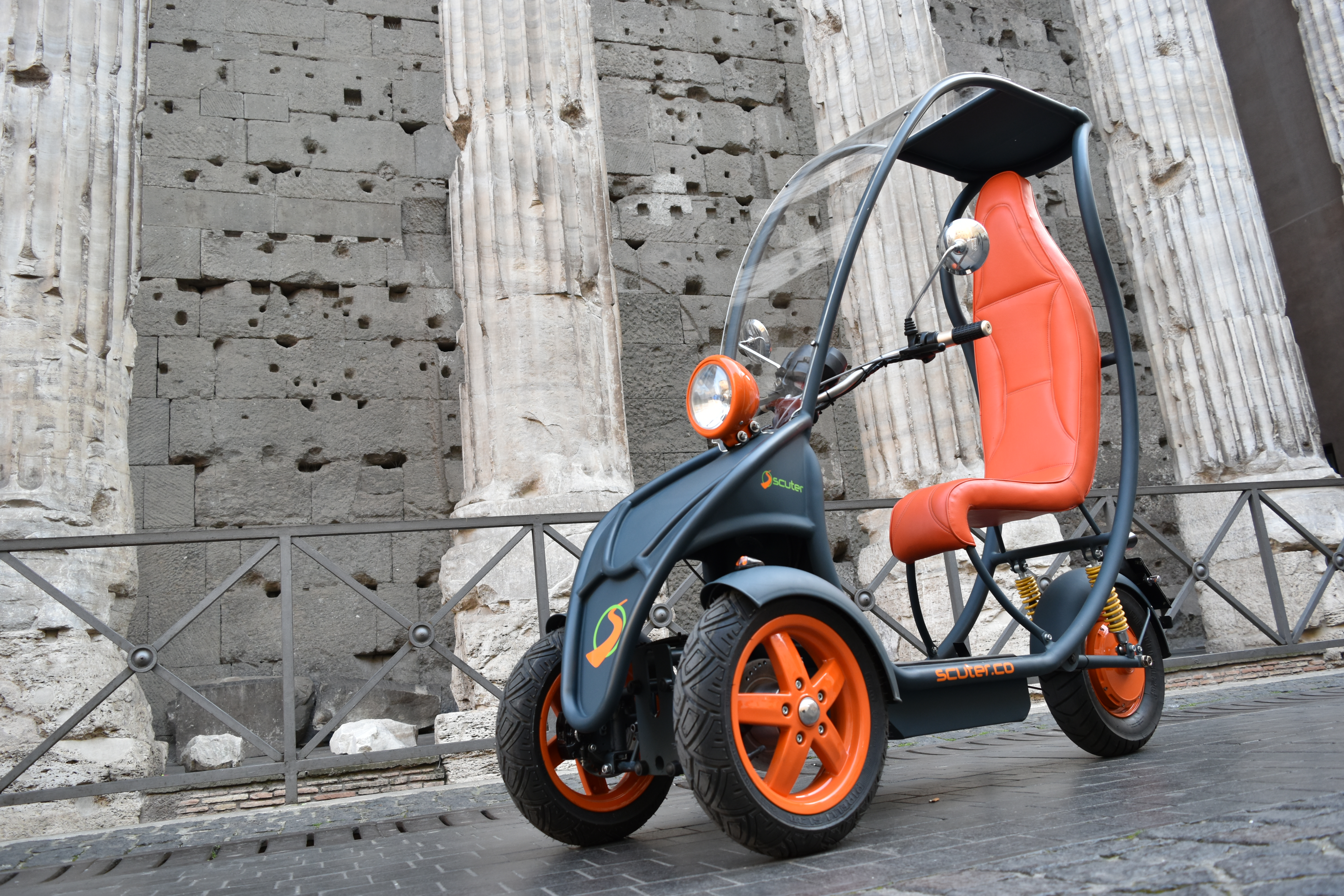 Scuter, the smart e-scooter sharing service that revolutions the urban commuting