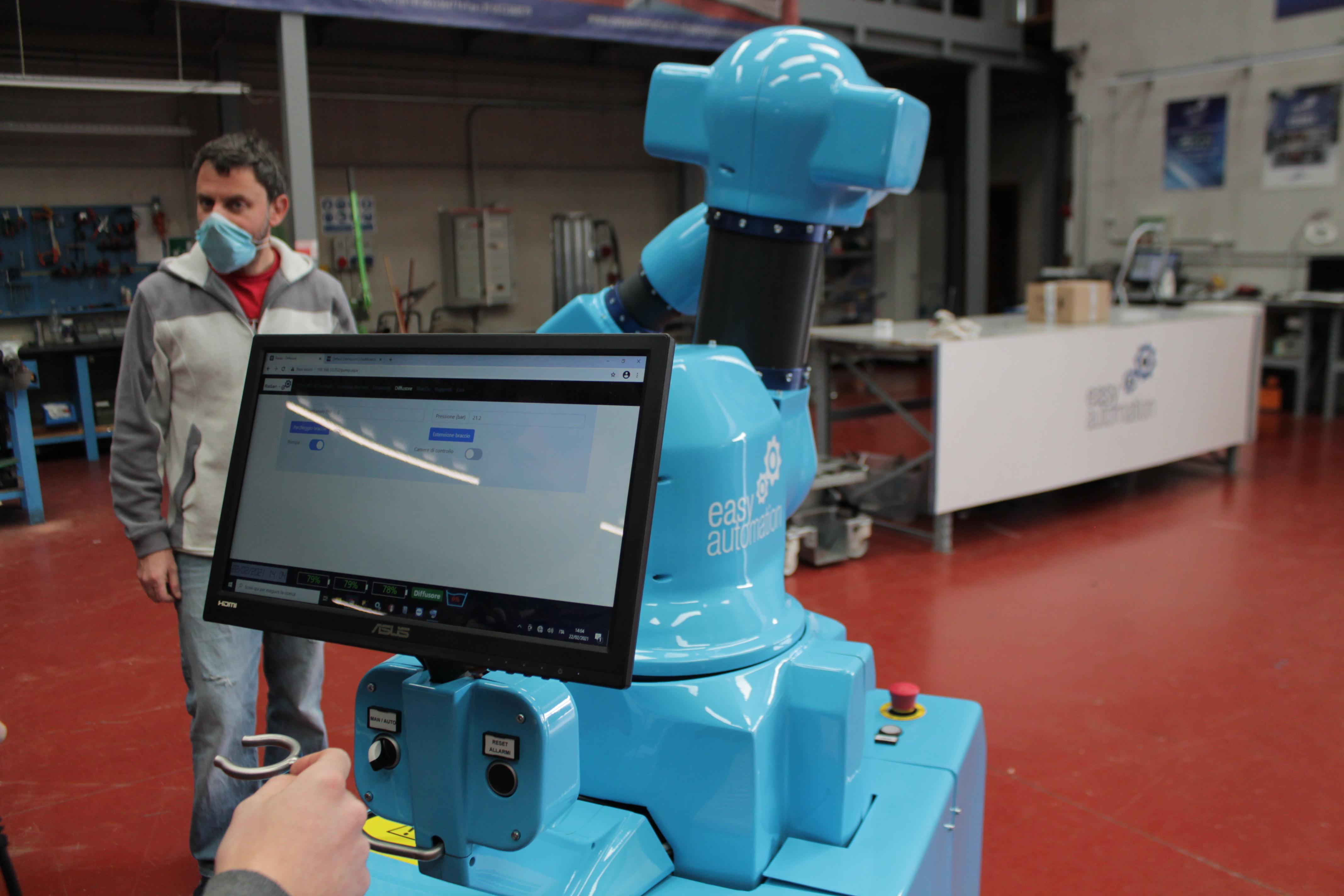 Robot Mobile Autonomo realizzato nello standard industriale e con integrata Intelligenza artificiale come elemento aggiuntivo di sicurezza